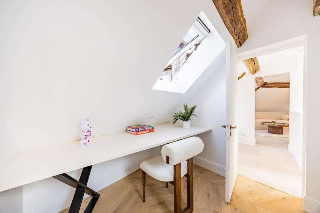 3 Bedrooms Sacree Coeur Place Du Tertre Montmartre 파리 외부 사진