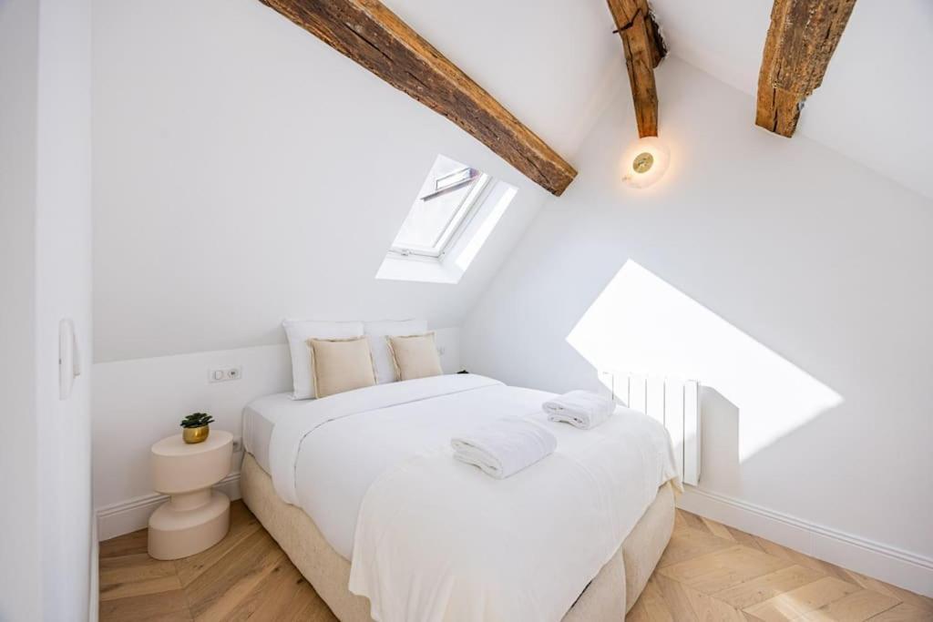 3 Bedrooms Sacree Coeur Place Du Tertre Montmartre 파리 외부 사진